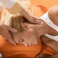 Shiatsu : travail des méridiens de la tête et des cervicales